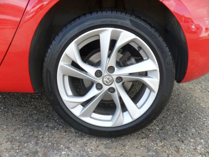2025 Vauxhall Astra