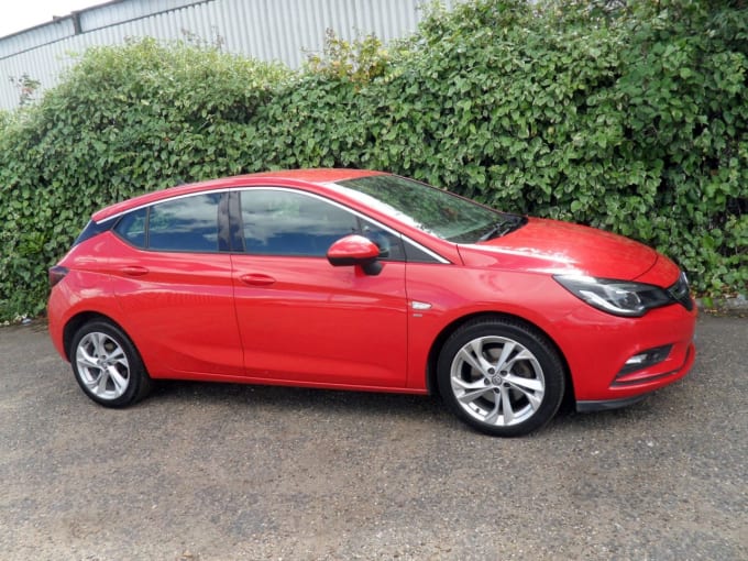 2025 Vauxhall Astra