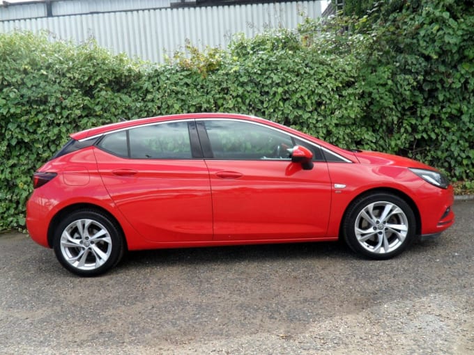 2025 Vauxhall Astra