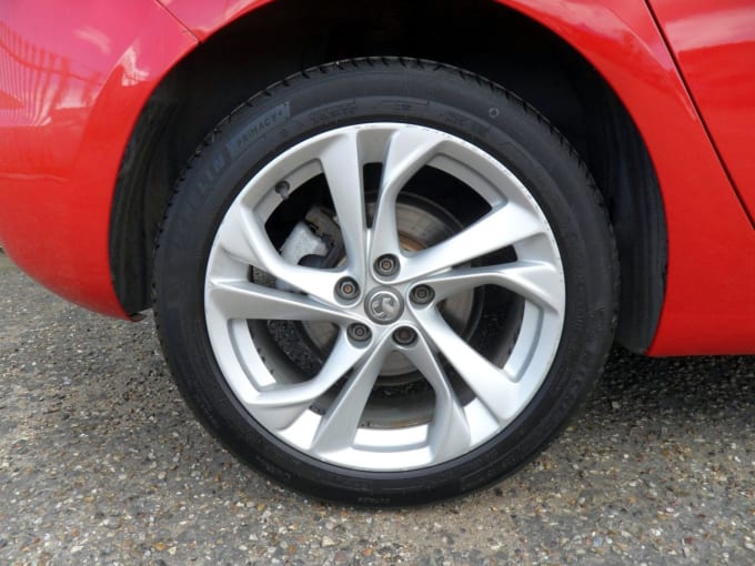 2025 Vauxhall Astra