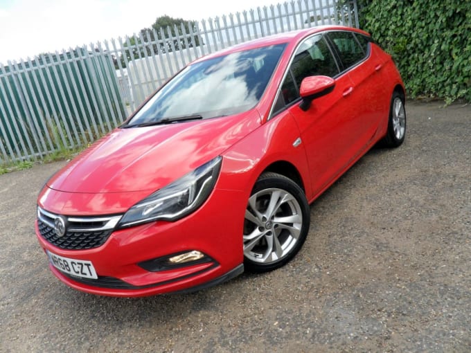 2025 Vauxhall Astra