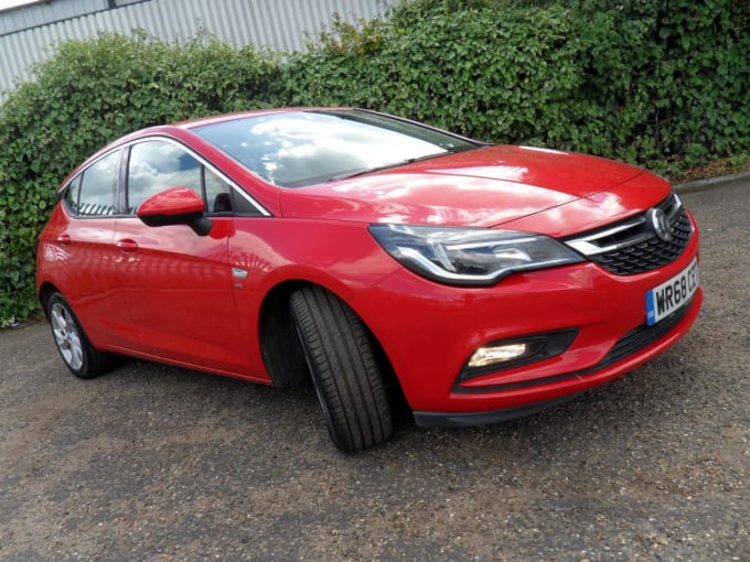 2025 Vauxhall Astra