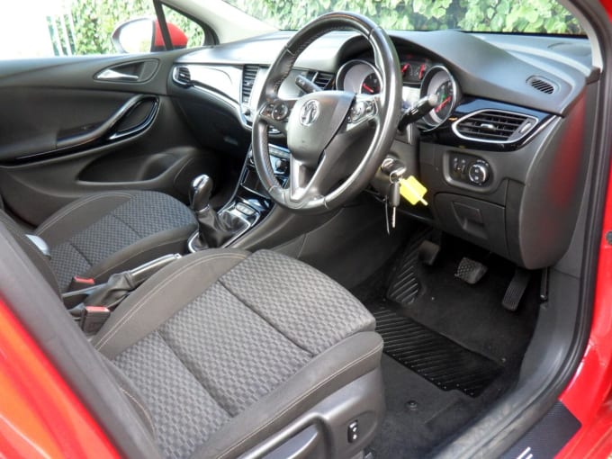 2025 Vauxhall Astra