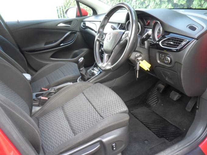 2025 Vauxhall Astra