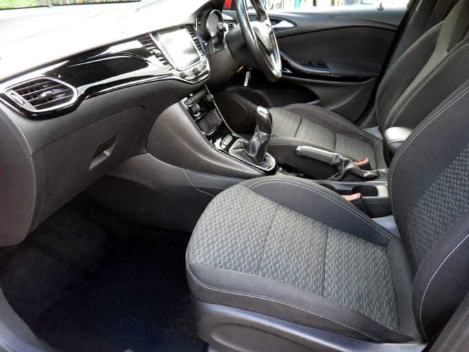 2025 Vauxhall Astra