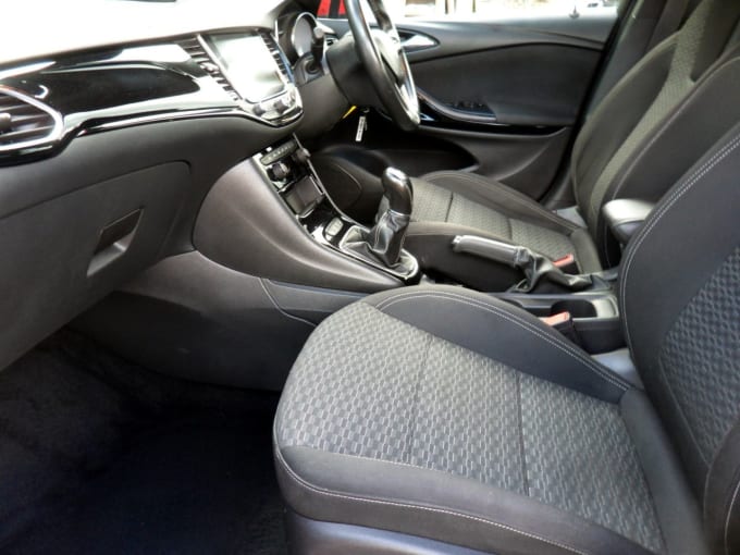 2025 Vauxhall Astra