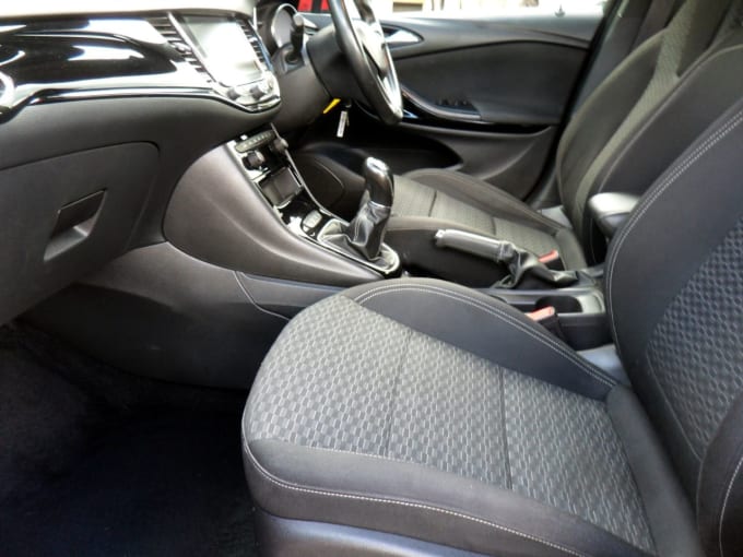 2025 Vauxhall Astra