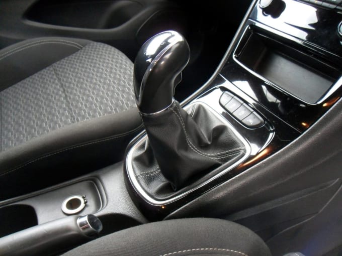 2025 Vauxhall Astra