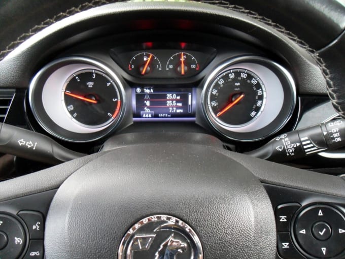 2025 Vauxhall Astra