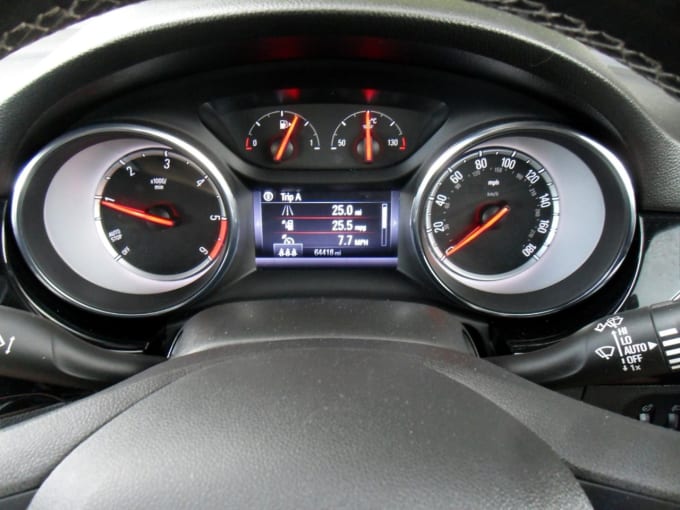 2025 Vauxhall Astra