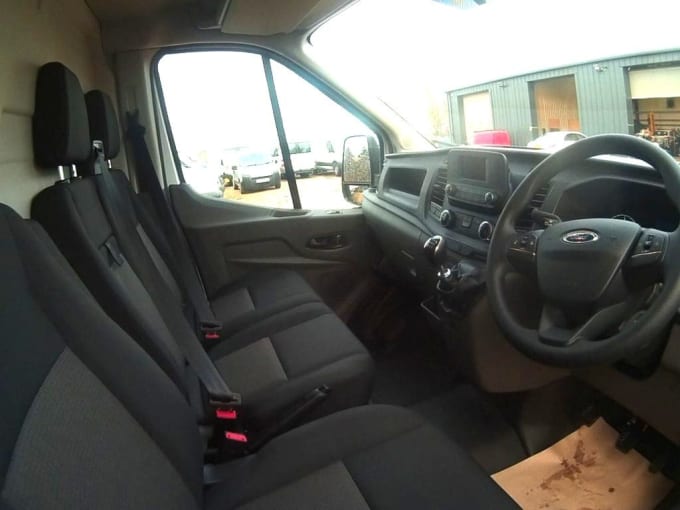 2025 Ford Transit