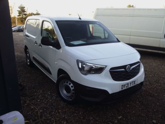 2024 Vauxhall Combo