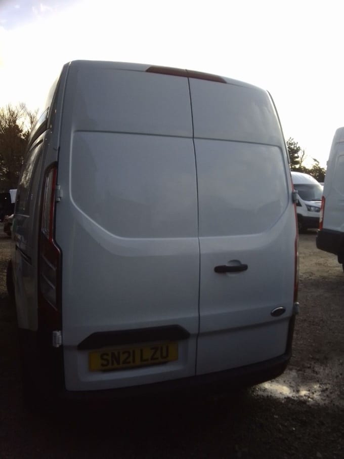 2025 Ford Transit Custom