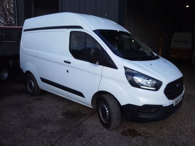 2025 Ford Transit Custom