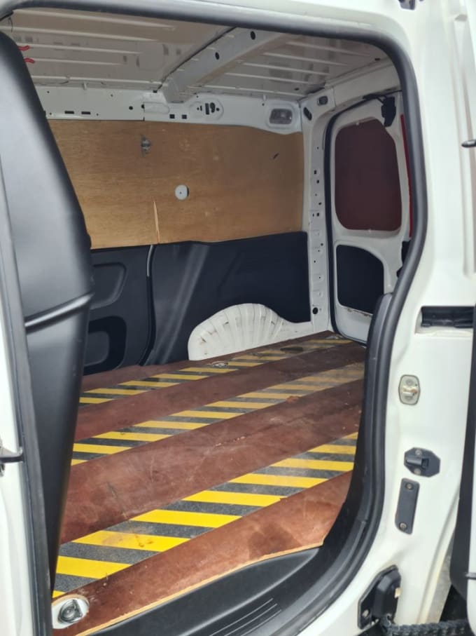 2025 Vauxhall Combo