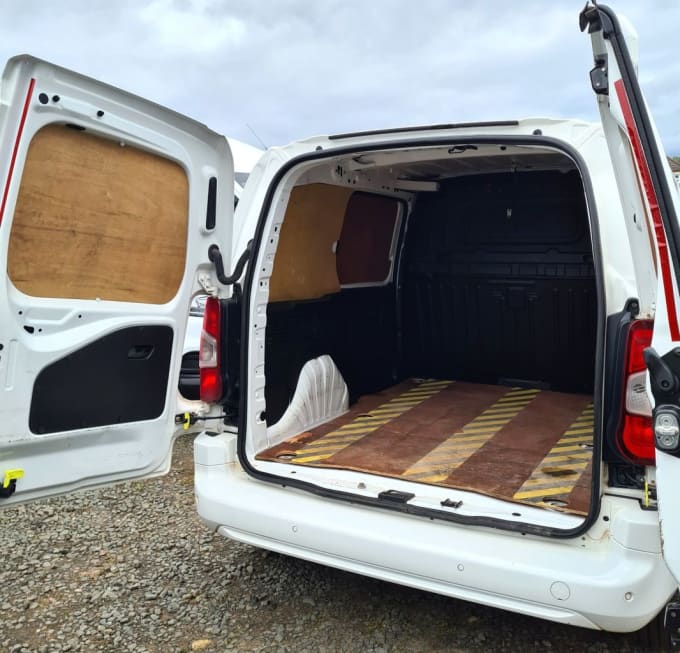 2025 Vauxhall Combo