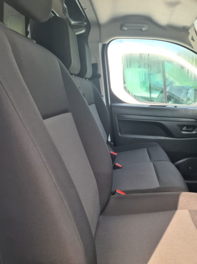 2025 Vauxhall Vivaro