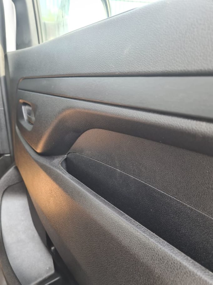 2025 Vauxhall Vivaro