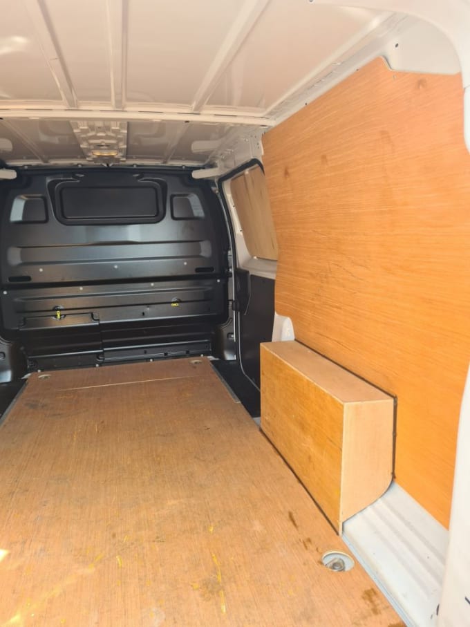 2025 Vauxhall Vivaro