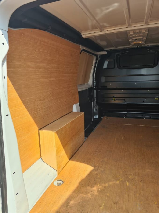 2025 Vauxhall Vivaro