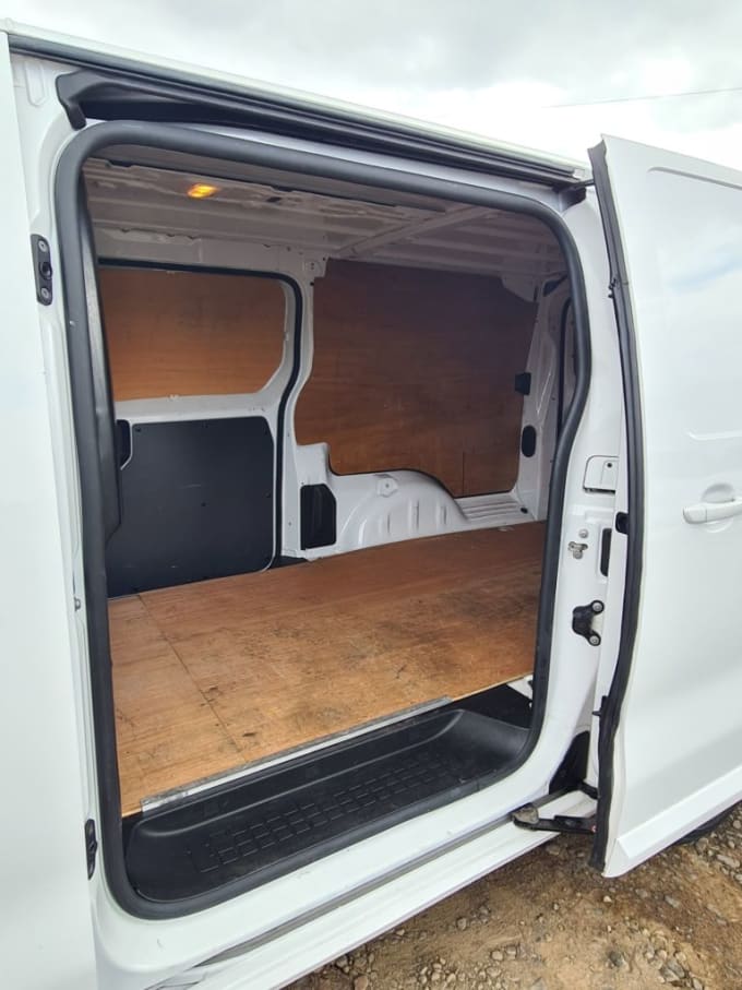 2025 Vauxhall Vivaro