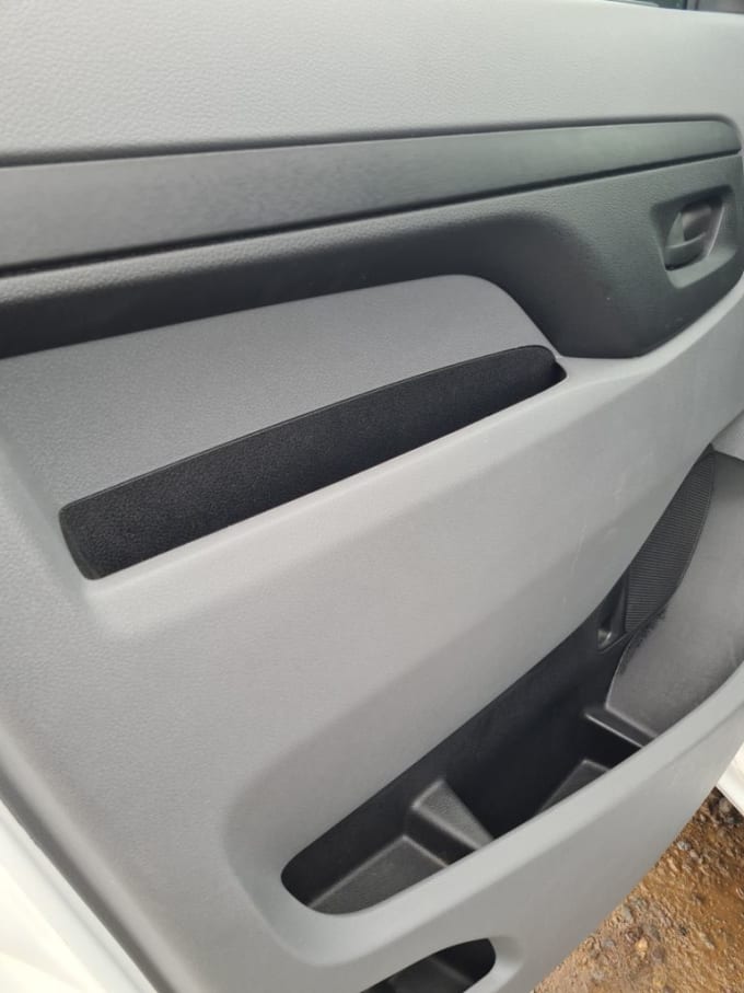 2025 Vauxhall Vivaro