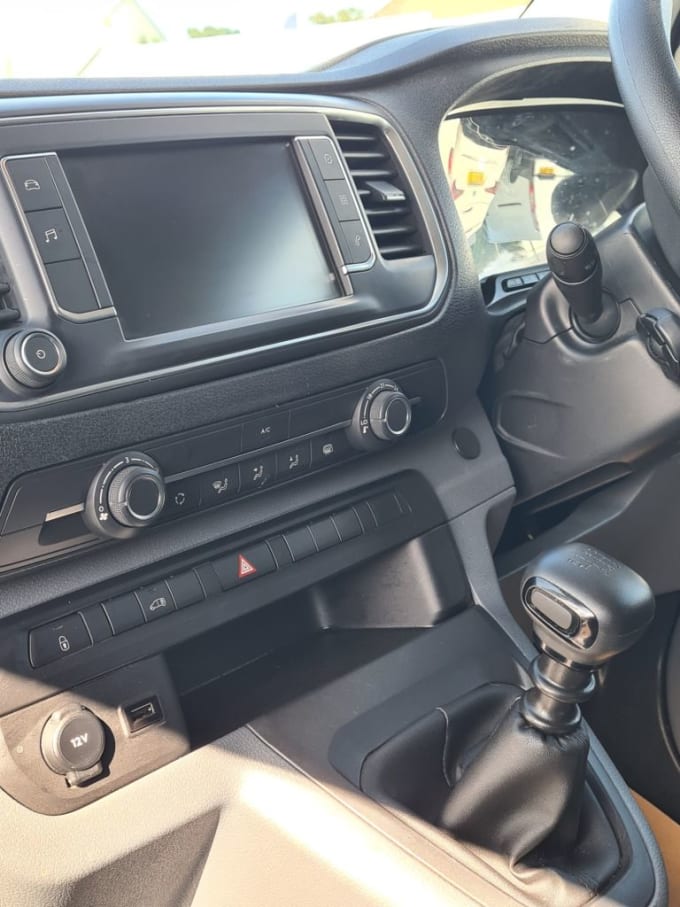 2025 Vauxhall Vivaro