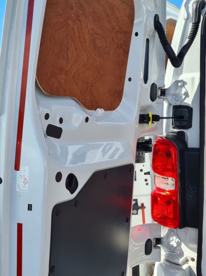 2025 Vauxhall Vivaro