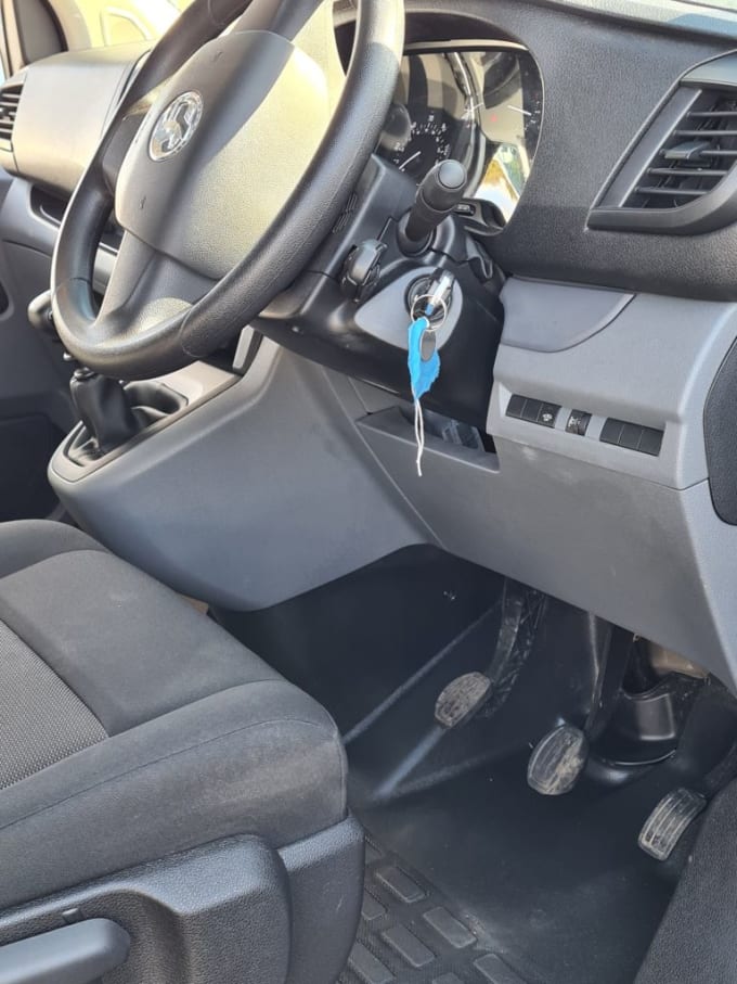 2025 Vauxhall Vivaro