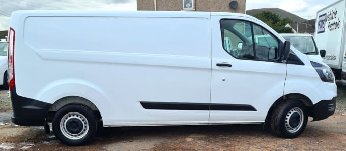 2025 Ford Transit Custom