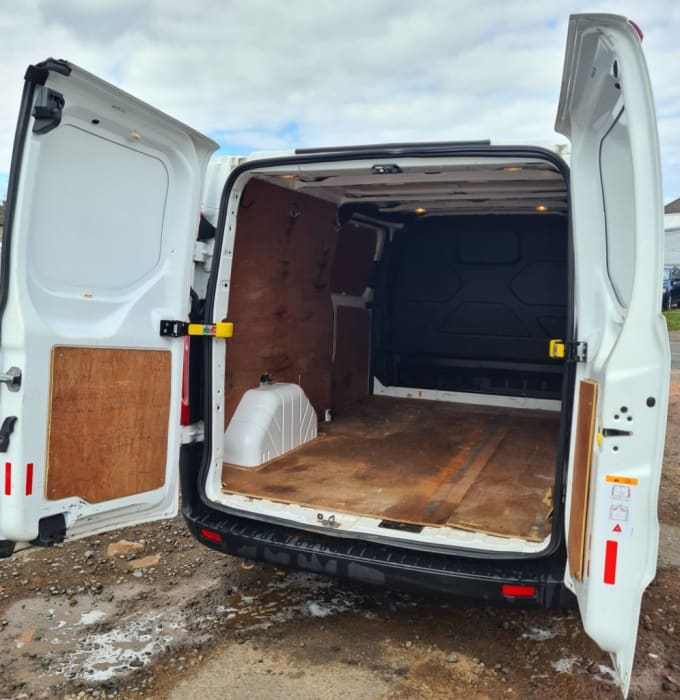 2025 Ford Transit Custom