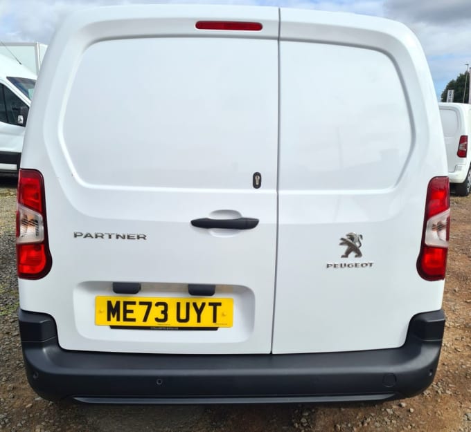 2025 Peugeot Partner