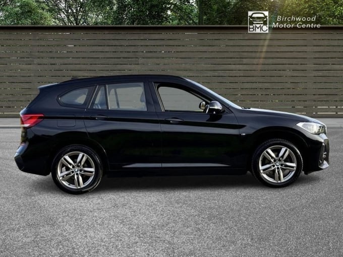 2025 BMW X1