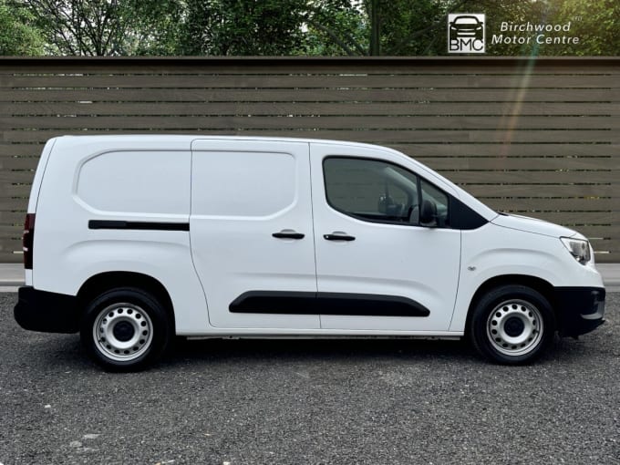 2025 Vauxhall Combo