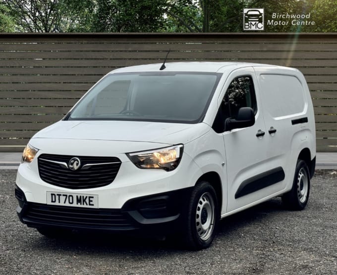 2025 Vauxhall Combo