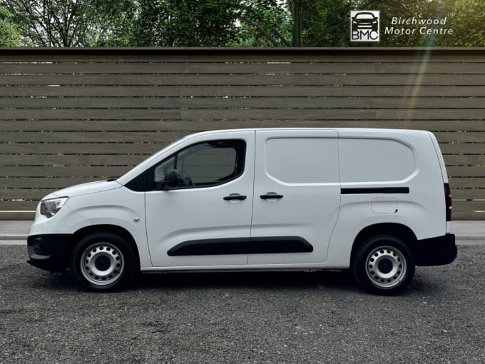 2025 Vauxhall Combo