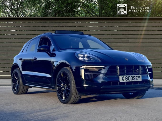 2025 Porsche Macan