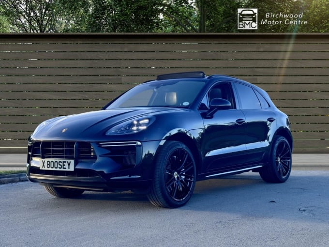 2025 Porsche Macan