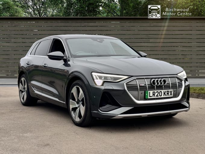 2025 Audi E-tron