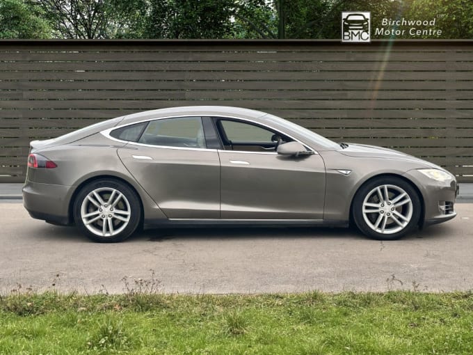 2025 Tesla Model S