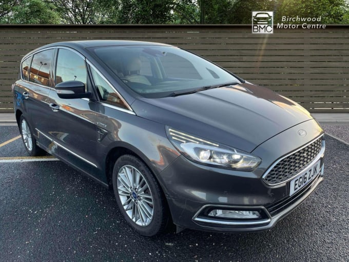 2025 Ford S-max