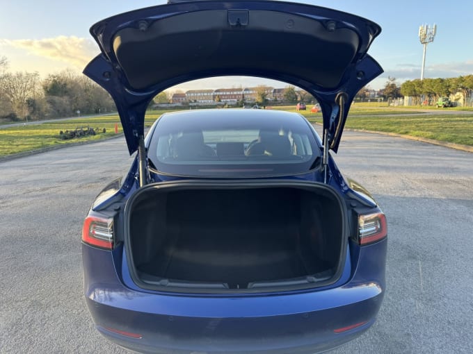 2025 Tesla Model 3