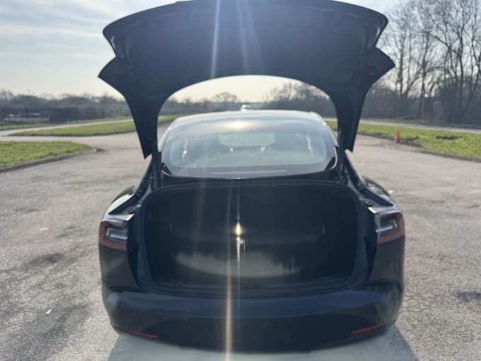 2025 Tesla Model 3