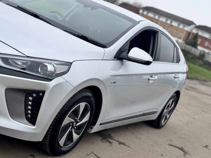 2025 Hyundai Ioniq