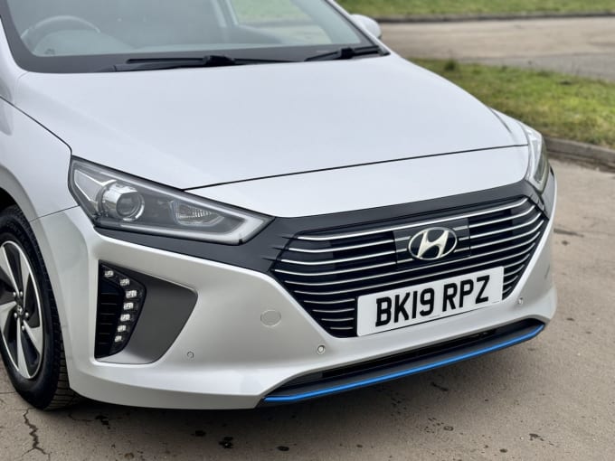 2025 Hyundai Ioniq