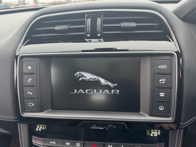 2025 Jaguar F-pace