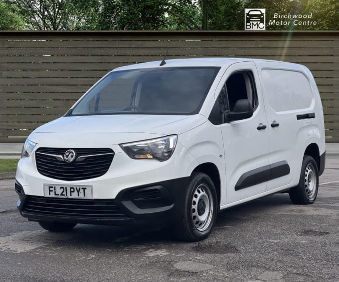 2025 Vauxhall Combo