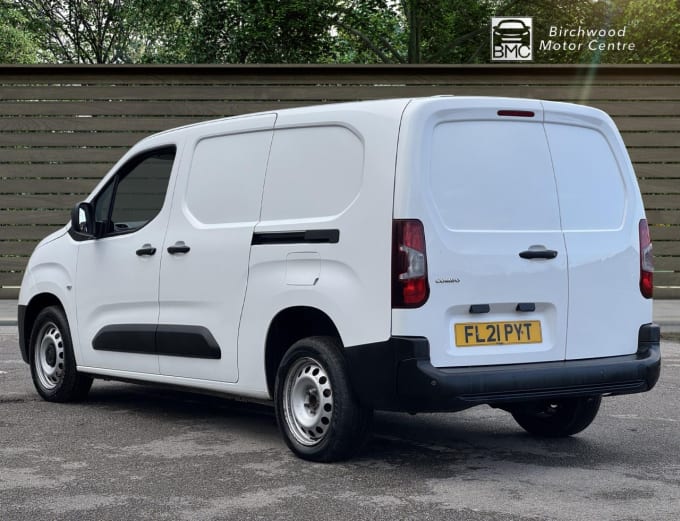 2025 Vauxhall Combo