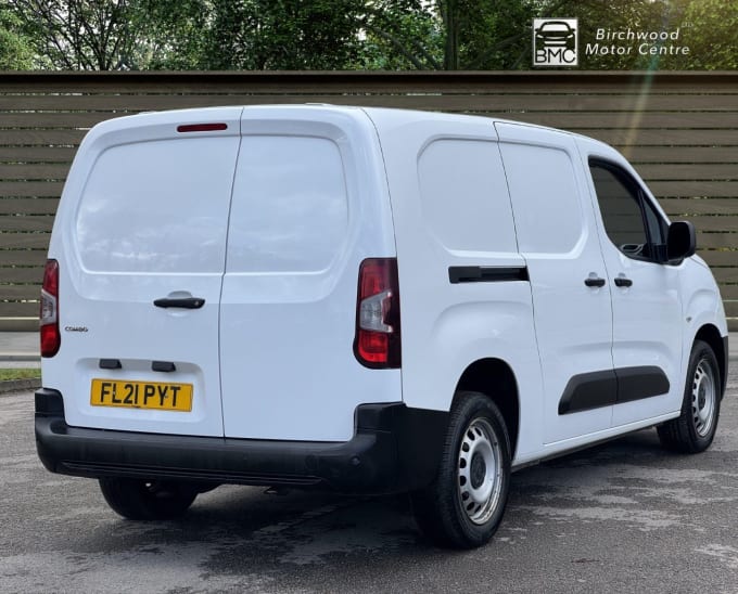 2025 Vauxhall Combo