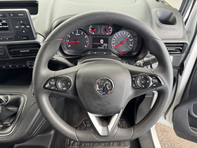 2025 Vauxhall Combo